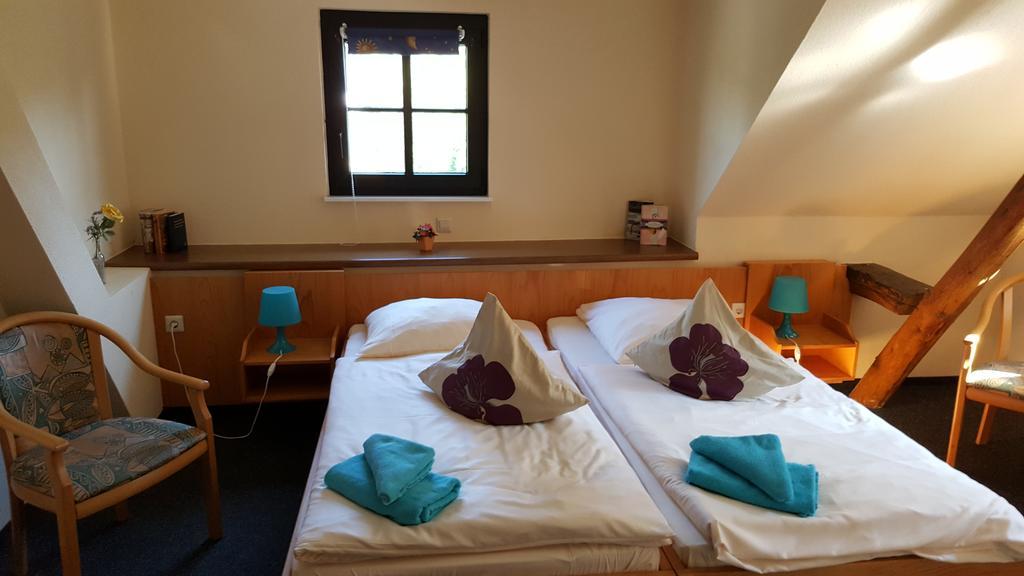 Altes Bierhaus Hotell Arzbach Eksteriør bilde